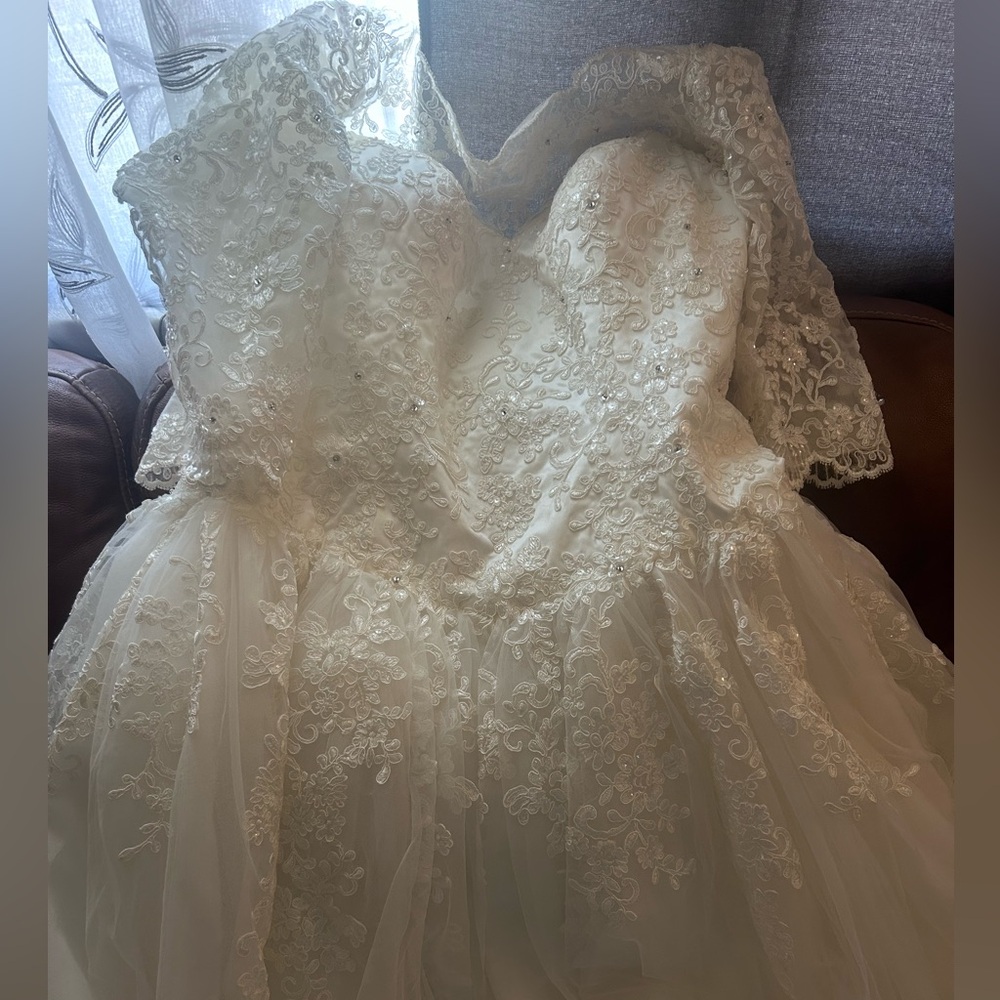 Alfred Angelo Wedding dress size 16 NWT - Picture 9 of 17